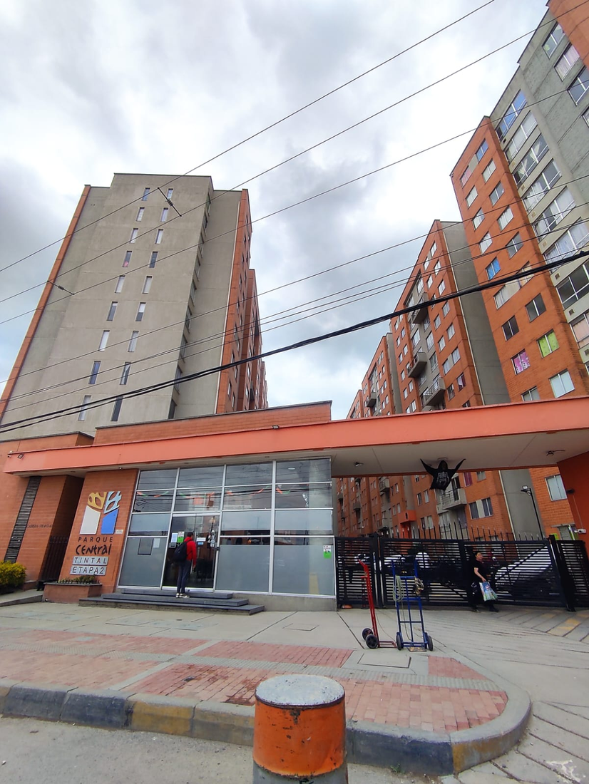 Apartamento en Venta en el Conjunto Parque Central Tintal Etapa 2