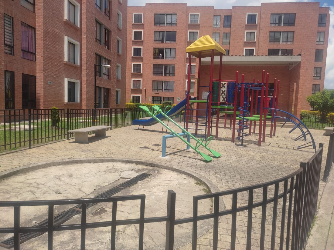 Apartamento en Venta en el Conjunto Agrupación Ambalena