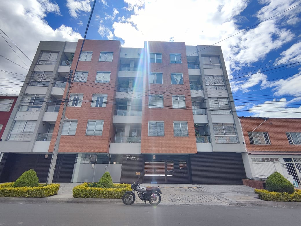 Apartamento en Venta en el Conjunto Edificio Luces de San Miguel