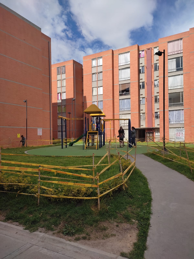 Apartamento en Venta en el Conjunto Tesoro 1