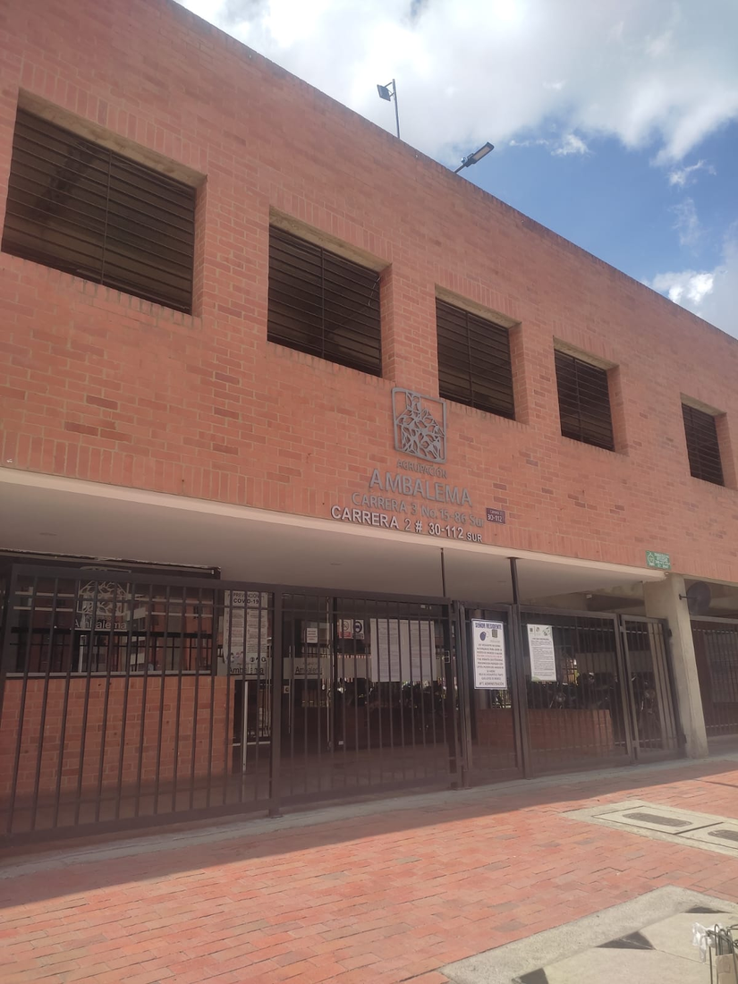 Apartamento en Venta en el Conjunto Agrupación Ambalena