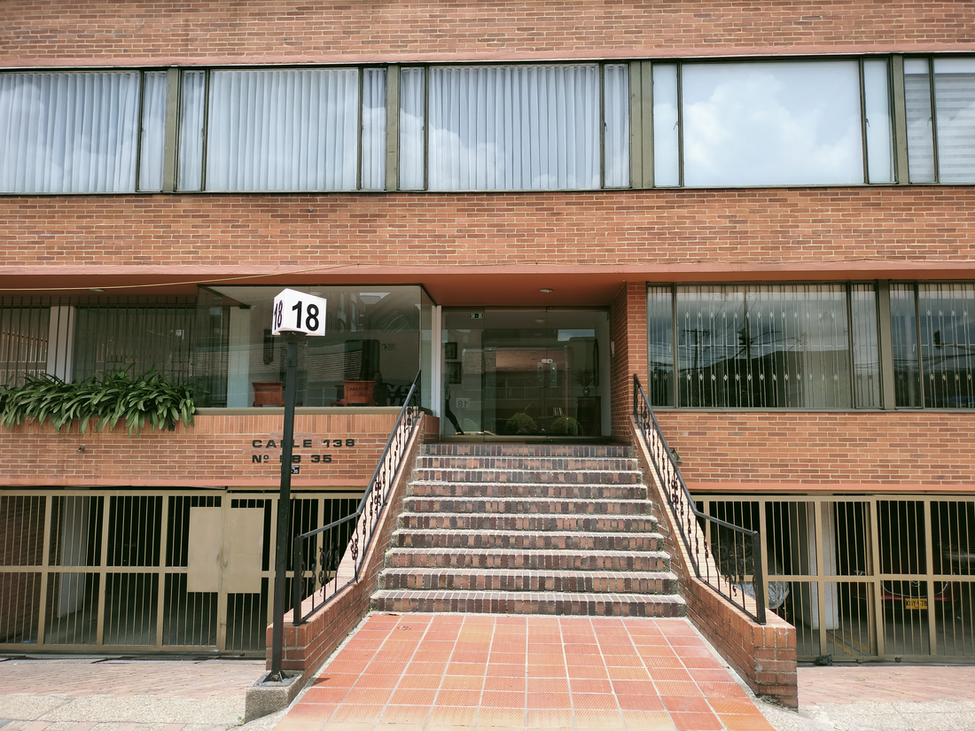Apartamento en Venta en el Conjunto Colina Campestre 18