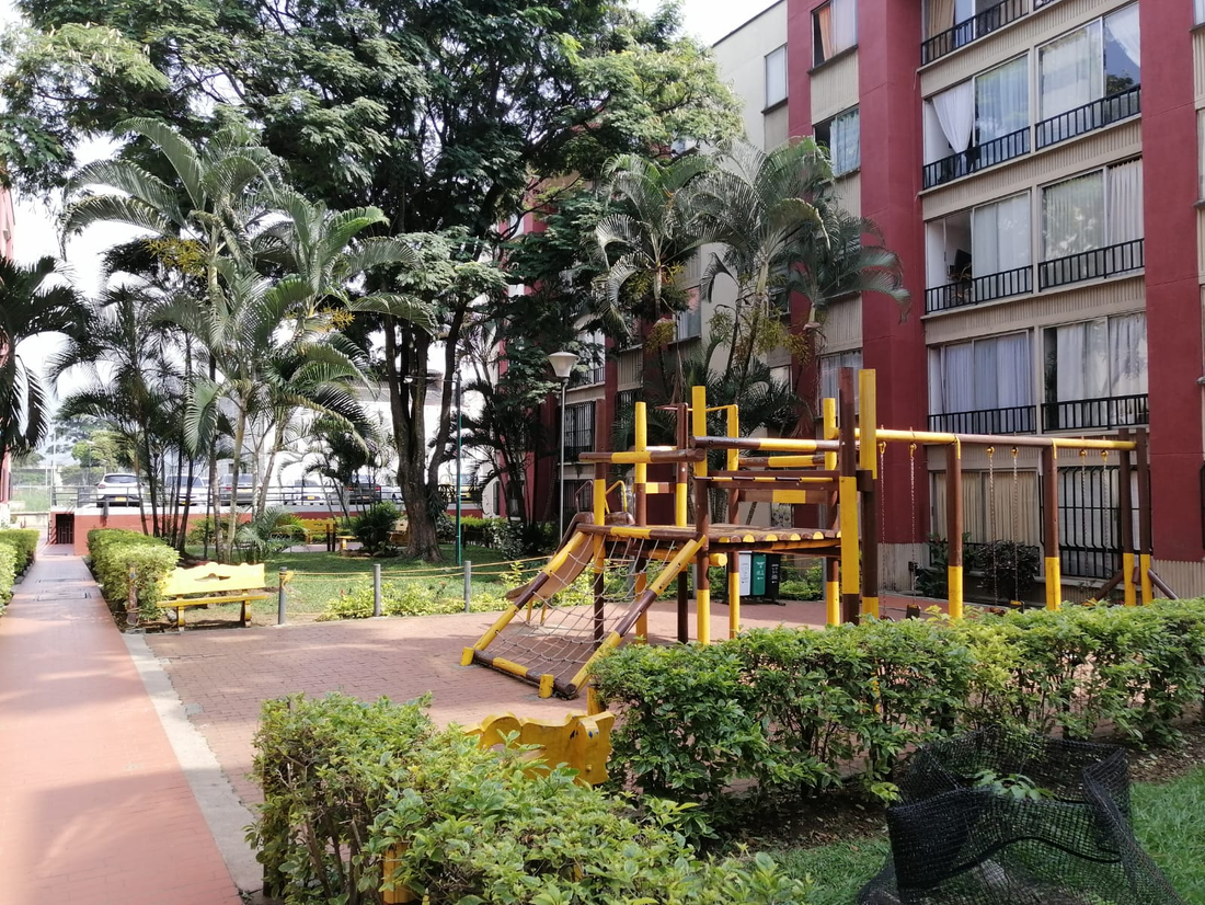 Apartamento en Venta en el Conjunto El Limonar 1 Etapa A
