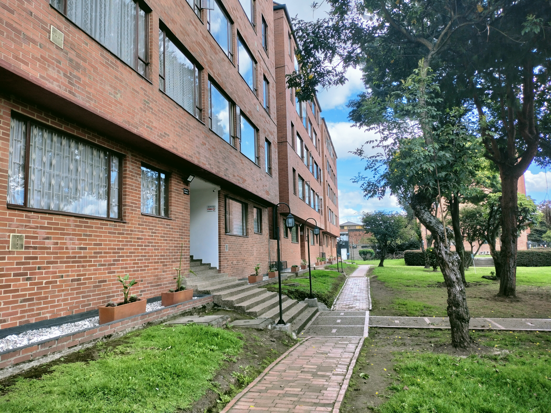 Apartamento en Venta en el Conjunto Multifamiliares Angela