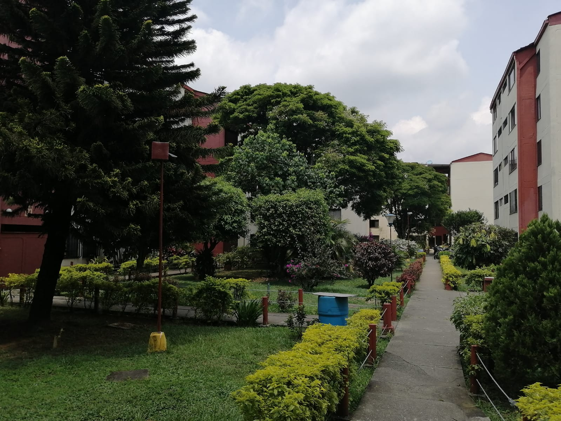 Apartamento en Venta en el Conjunto El Limonar 1 Etapa A