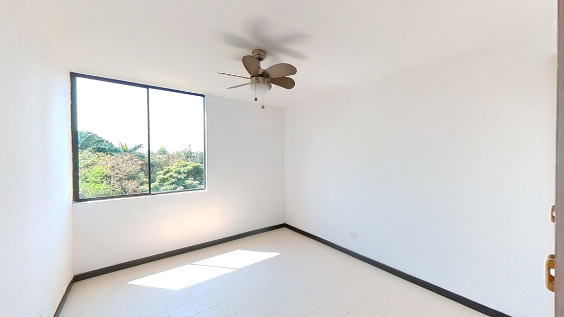 Apartamento en Venta en el Conjunto Paraíso 4