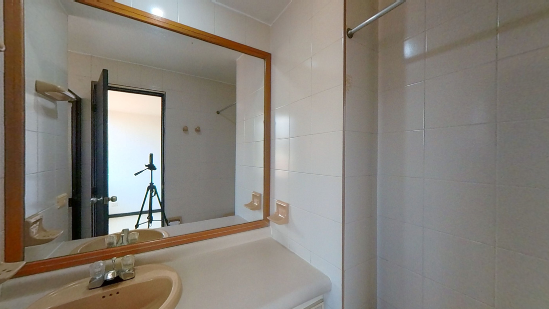 Apartamento en Venta en el Conjunto Paraíso 4